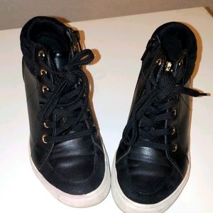 Black Aldo Wedge sneakers